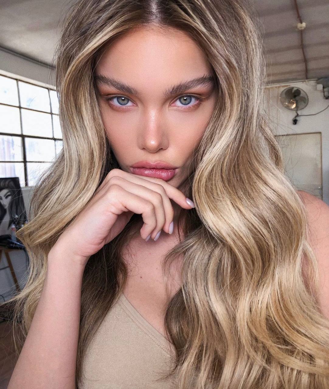 Нана, 20 лет - VIP эскорт Москва | Эскорт Аквамоделс