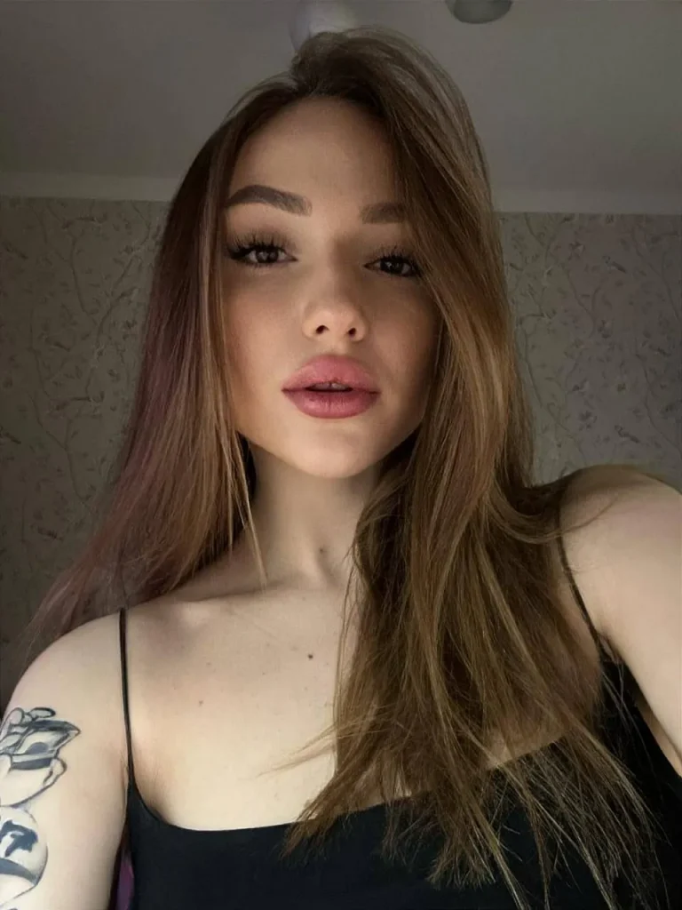 Регина, 21 лет - VIP эскорт Москва | Эскорт Аквамоделс