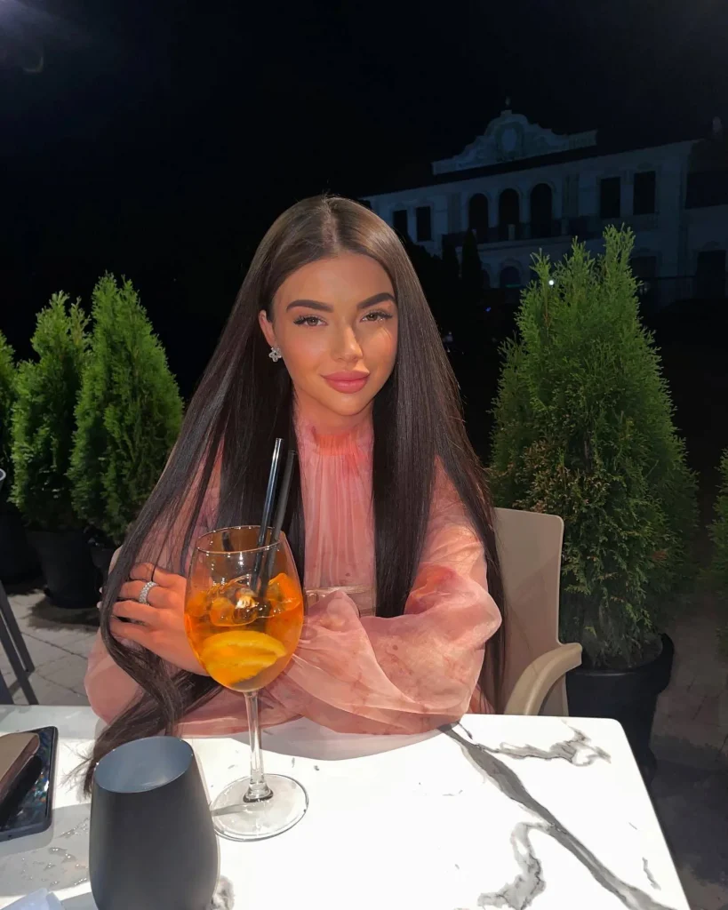 Ульяна, 23 лет - VIP эскорт Москва | Эскорт Аквамоделс
