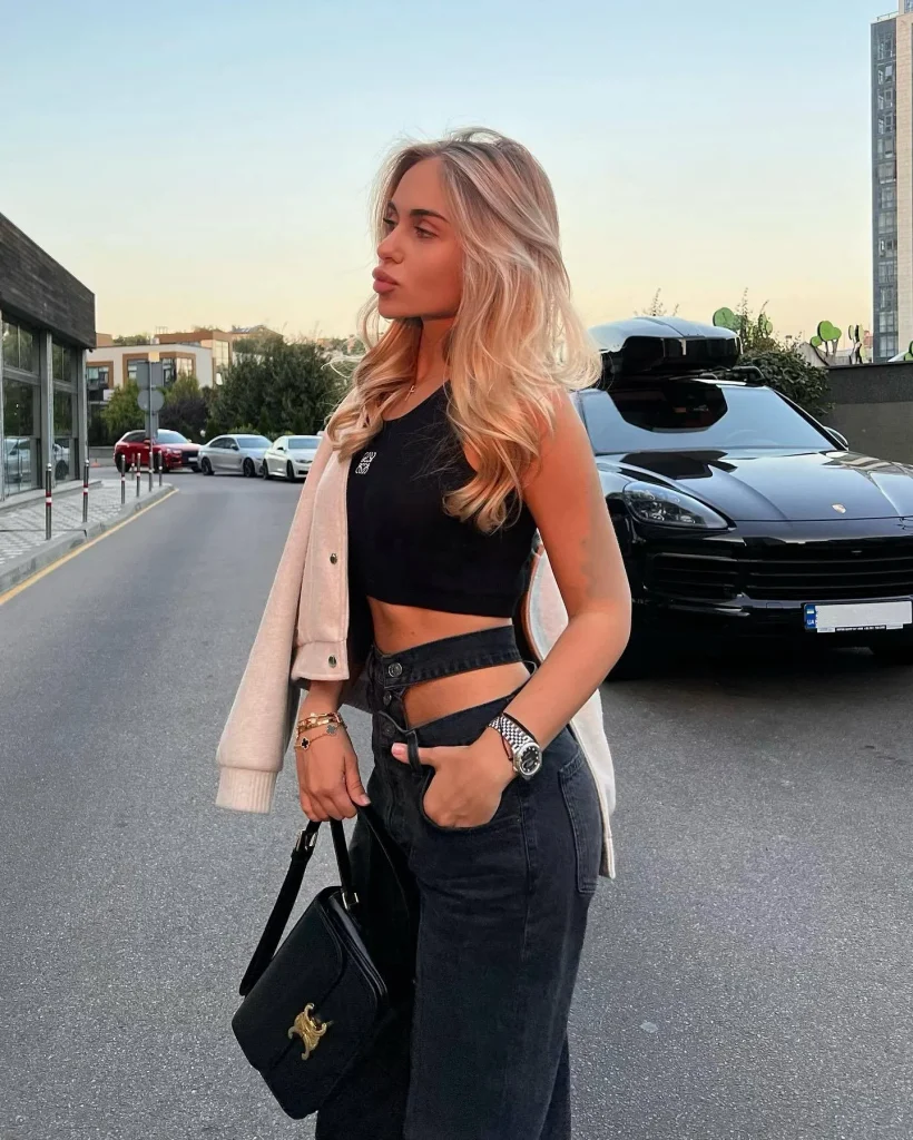 Виолетта, 22 лет - VIP эскорт Москва | Эскорт Аквамоделс